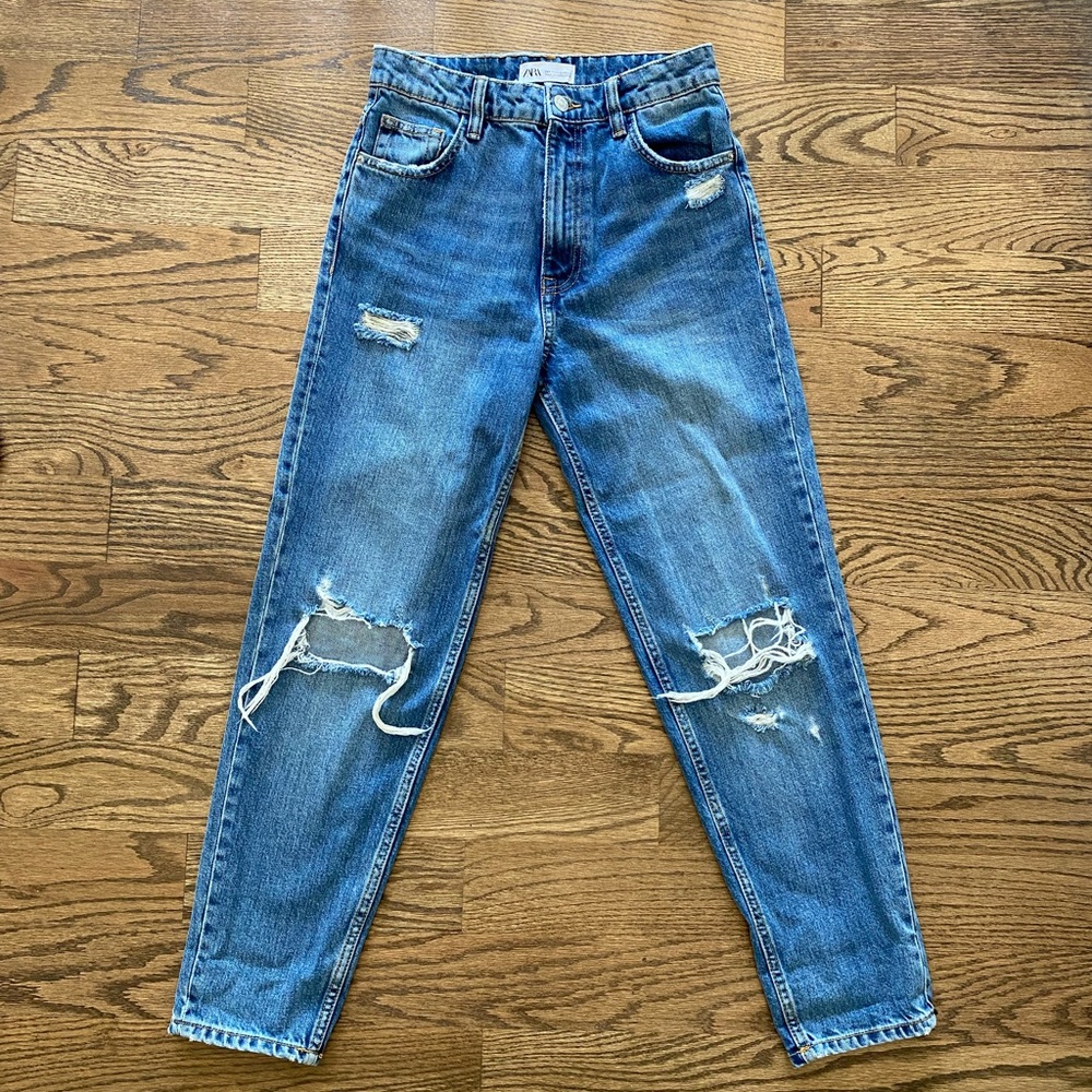 Zara Ripped Straight Fit Jean